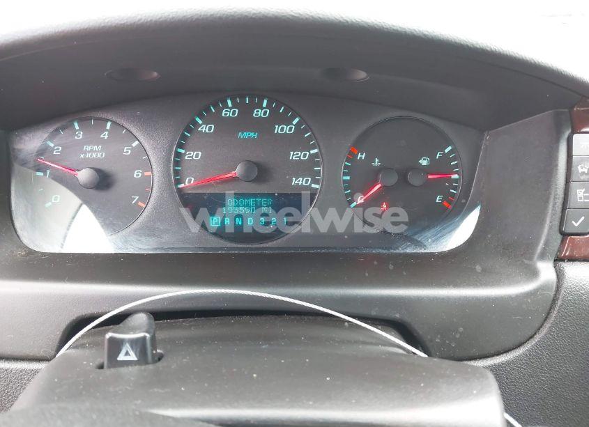 Photo 7 of 2010 Chevrolet Impala LS (VIN 2G1WA5EK5A1150053)