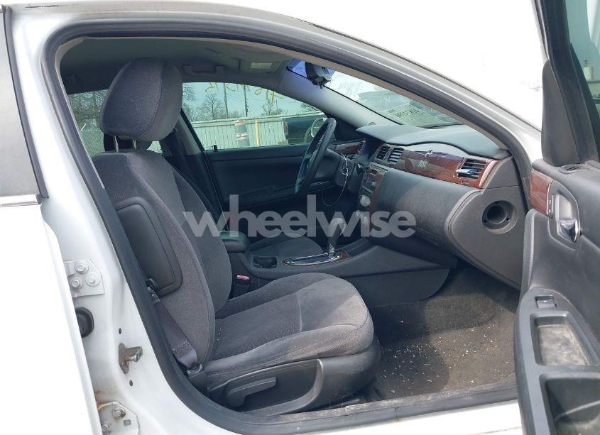 Photo 5 of 2011 Chevrolet Impala LS (VIN 2G1WA5EK5B1218689)
