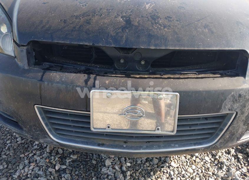 Photo 12 of 2010 Chevrolet Impala LS (VIN 2G1WA5EK6A1123301)