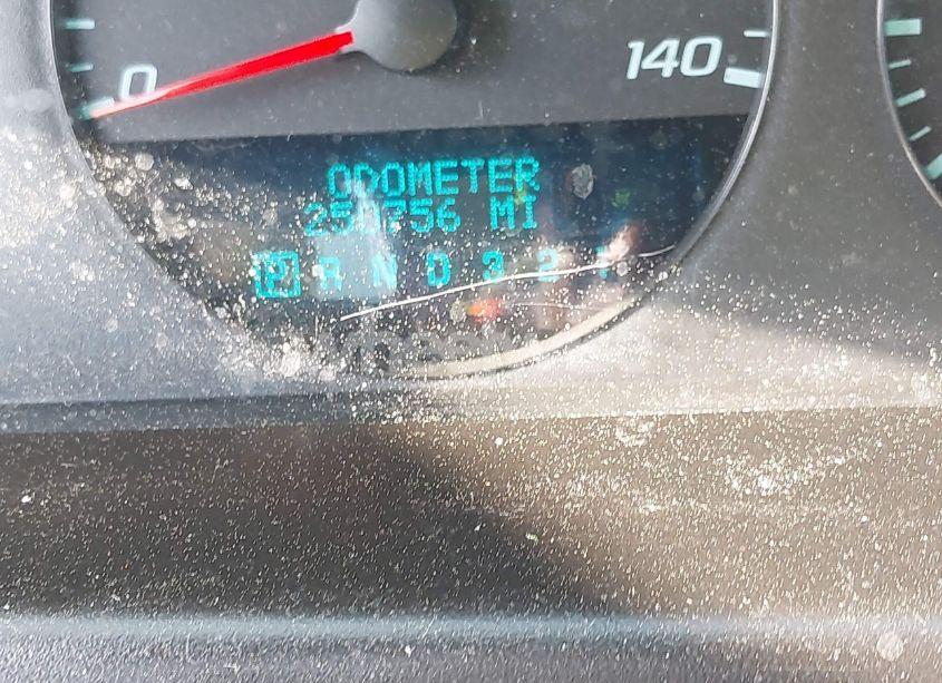 Photo 7 of 2010 Chevrolet Impala LS (VIN 2G1WA5EK6A1123301)