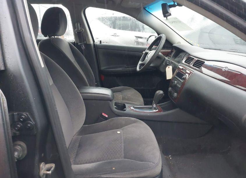 Photo 5 of 2010 Chevrolet Impala LS (VIN 2G1WA5EK6A1152541)