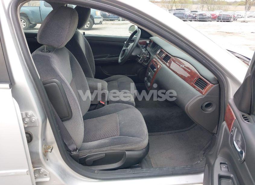 Photo 5 of 2010 Chevrolet Impala LS (VIN 2G1WA5EK6A1196510)