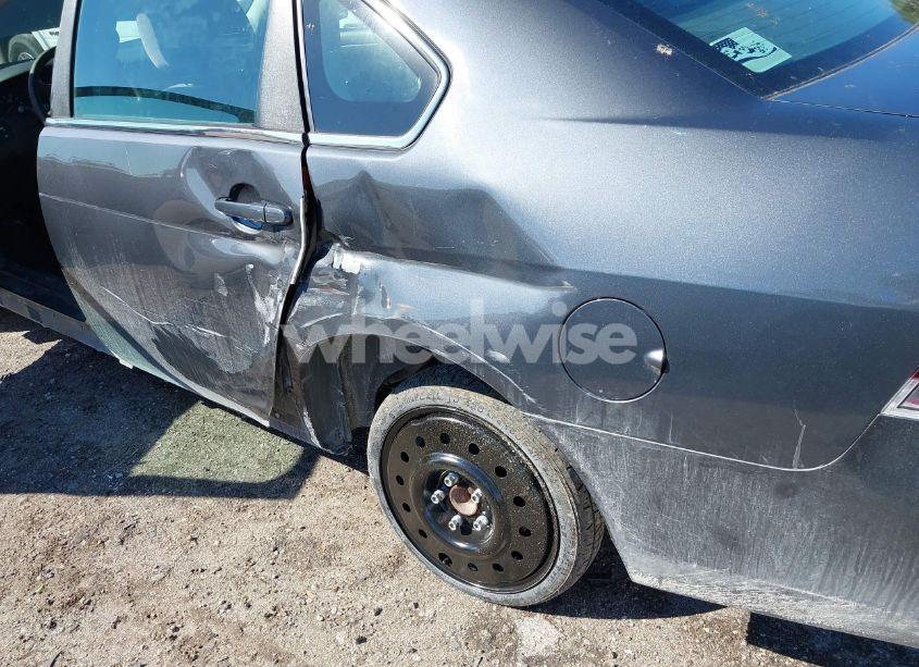 Photo 6 of 2010 Chevrolet Impala LS (VIN 2G1WA5EK6A1205139)