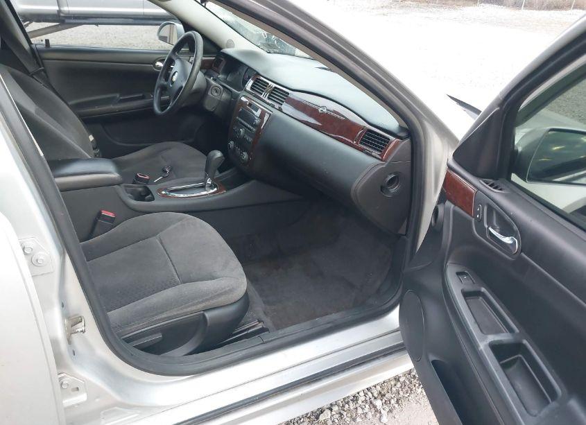 Photo 5 of 2010 Chevrolet Impala LS (VIN 2G1WA5EK6A1223558)