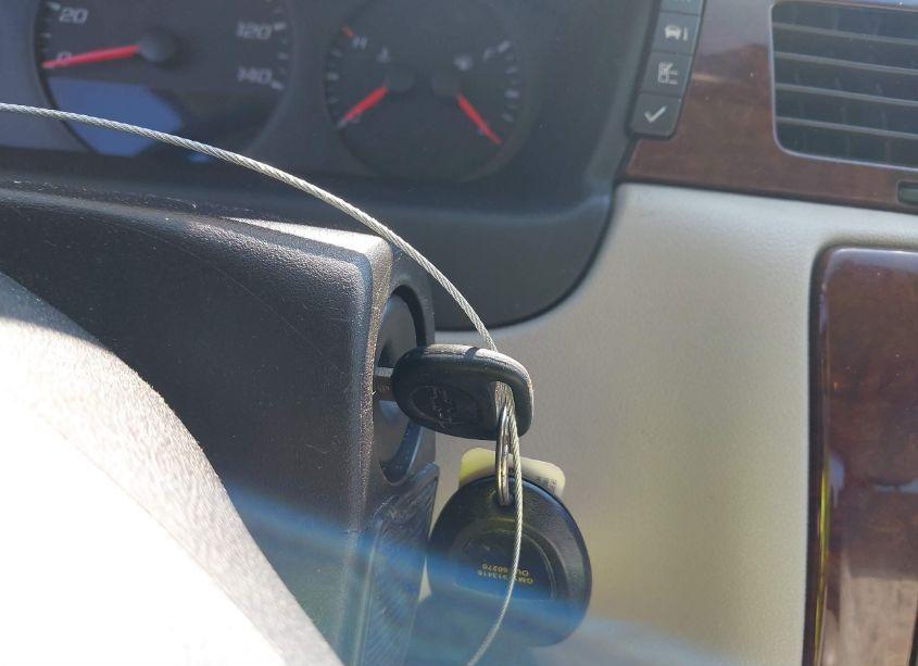 Photo 11 of 2010 Chevrolet Impala LS (VIN 2G1WA5EK7A1210141)