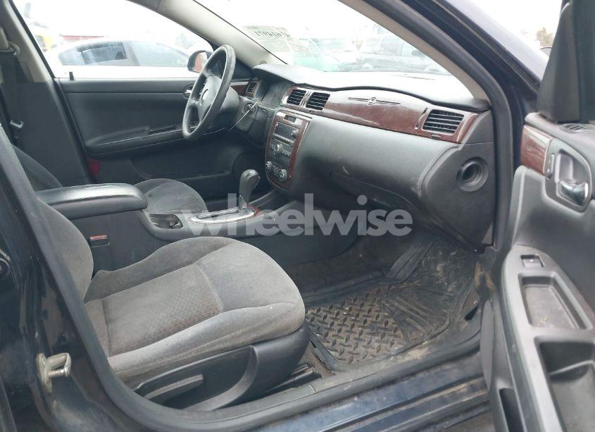 Photo 5 of 2010 Chevrolet Impala LS (VIN 2G1WA5EK8A1240961)