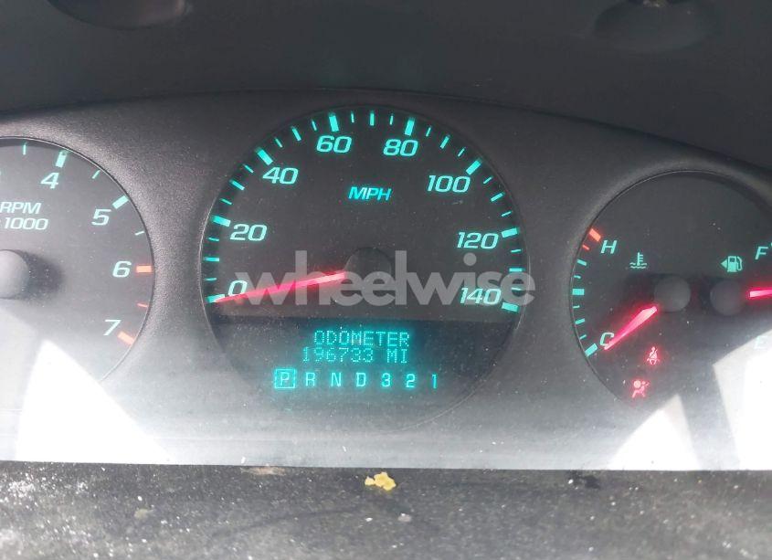 Photo 7 of 2010 Chevrolet Impala LS (VIN 2G1WA5EK8A1240961)