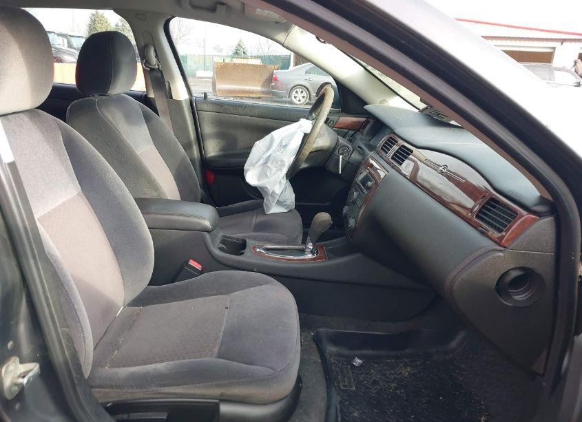 Photo 5 of 2010 Chevrolet Impala LS (VIN 2G1WA5EK9A1113751)