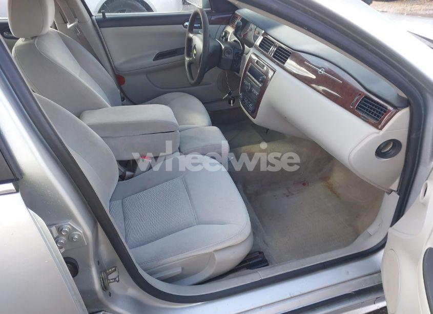 Photo 5 of 2010 Chevrolet Impala LS (VIN 2G1WA5EK9A1221500)