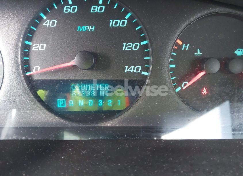 Photo 7 of 2010 Chevrolet Impala LS (VIN 2G1WA5EK9A1221500)