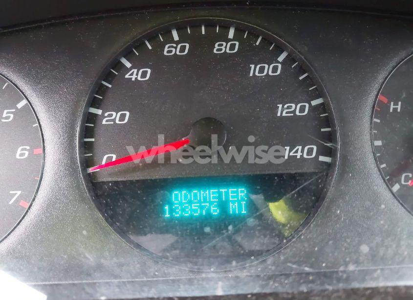 Photo 7 of 2010 Chevrolet Impala LS (VIN 2G1WA5EN0A1219435)