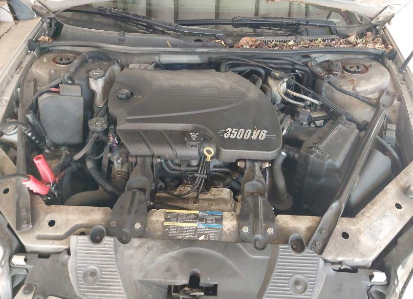 Photo 10 of 2010 Chevrolet Impala LS (VIN 2G1WA5EN1A1103239)