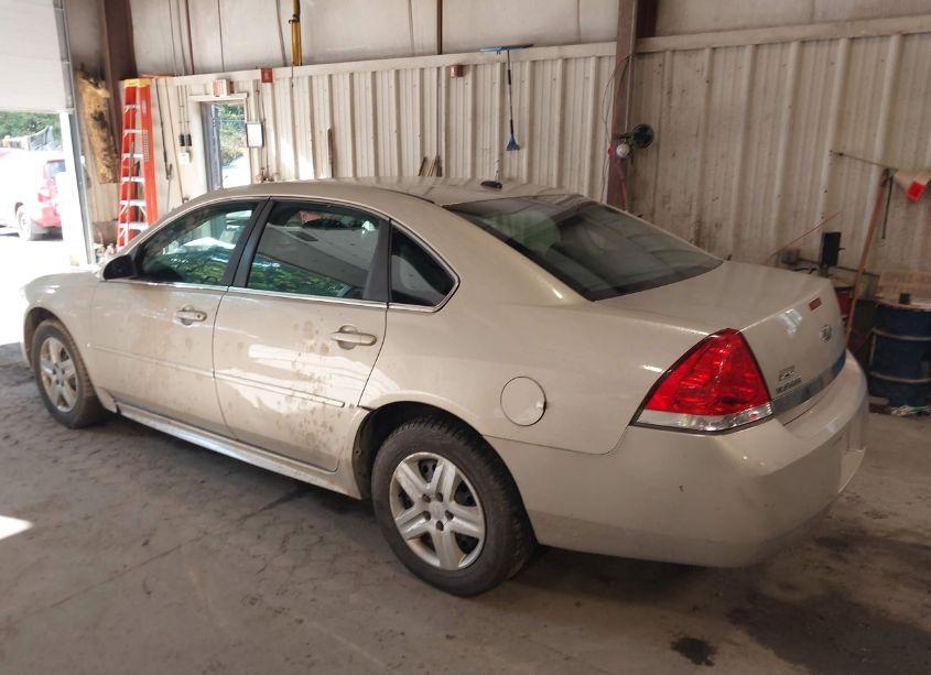 Photo 3 of 2010 Chevrolet Impala LS (VIN 2G1WA5EN1A1103239)