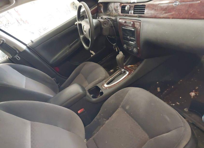 Photo 5 of 2010 Chevrolet Impala LS (VIN 2G1WA5EN1A1103239)