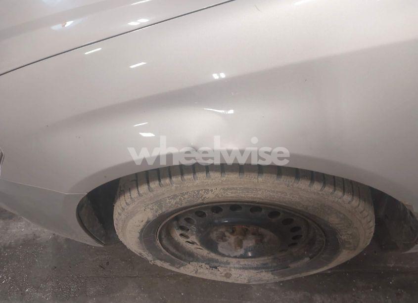 Photo 6 of 2010 Chevrolet Impala LS (VIN 2G1WA5EN1A1148892)