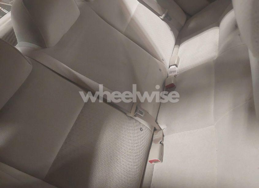 Photo 8 of 2010 Chevrolet Impala LS (VIN 2G1WA5EN1A1148892)