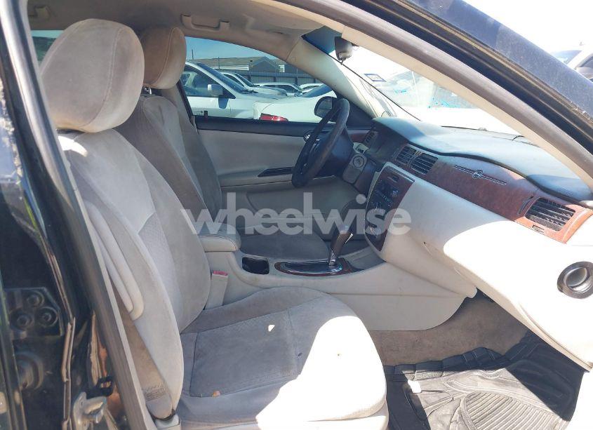 Photo 5 of 2010 Chevrolet Impala LS (VIN 2G1WA5EN2A1103122)