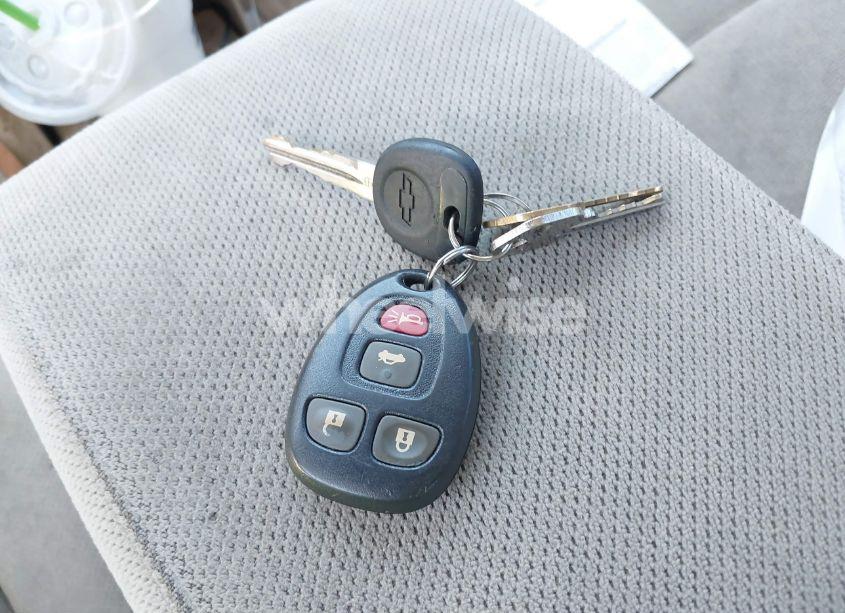 Photo 11 of 2010 Chevrolet Impala LS (VIN 2G1WA5EN4A1116728)