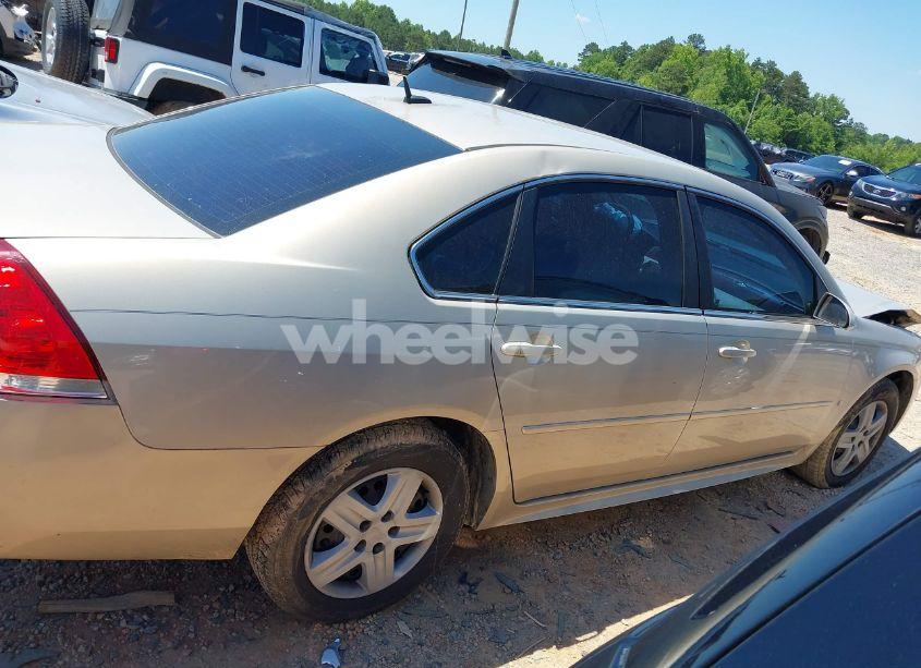 Photo 14 of 2010 Chevrolet Impala LS (VIN 2G1WA5EN4A1116728)