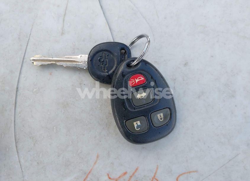 Photo 11 of 2010 Chevrolet Impala LS (VIN 2G1WA5EN6A1190779)