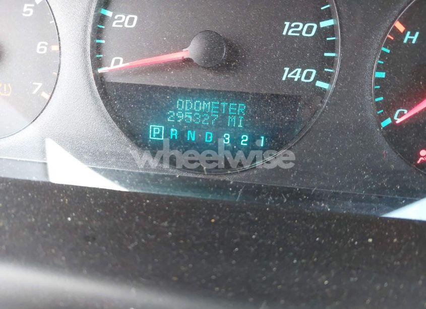 Photo 15 of 2010 Chevrolet Impala LS (VIN 2G1WA5EN6A1190779)