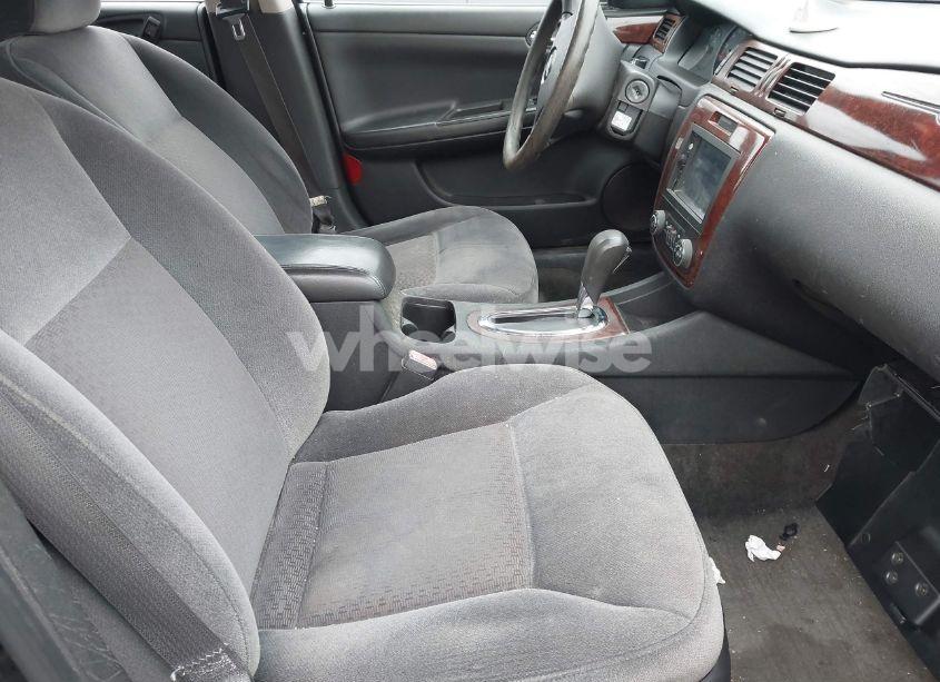 Photo 5 of 2010 Chevrolet Impala LS (VIN 2G1WA5EN8A1114903)