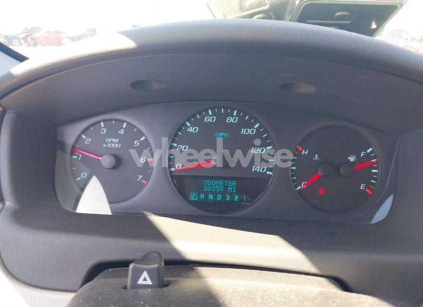 Photo 7 of 2010 Chevrolet Impala LS (VIN 2G1WA5ENXA1143013)