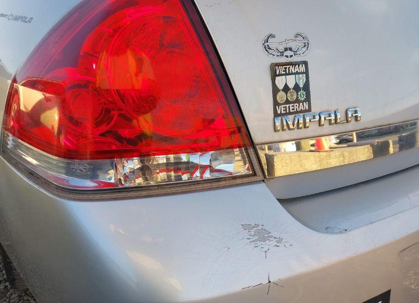 Photo 6 of 2010 Chevrolet Impala LS (VIN 2G1WA5ENXA1196097)