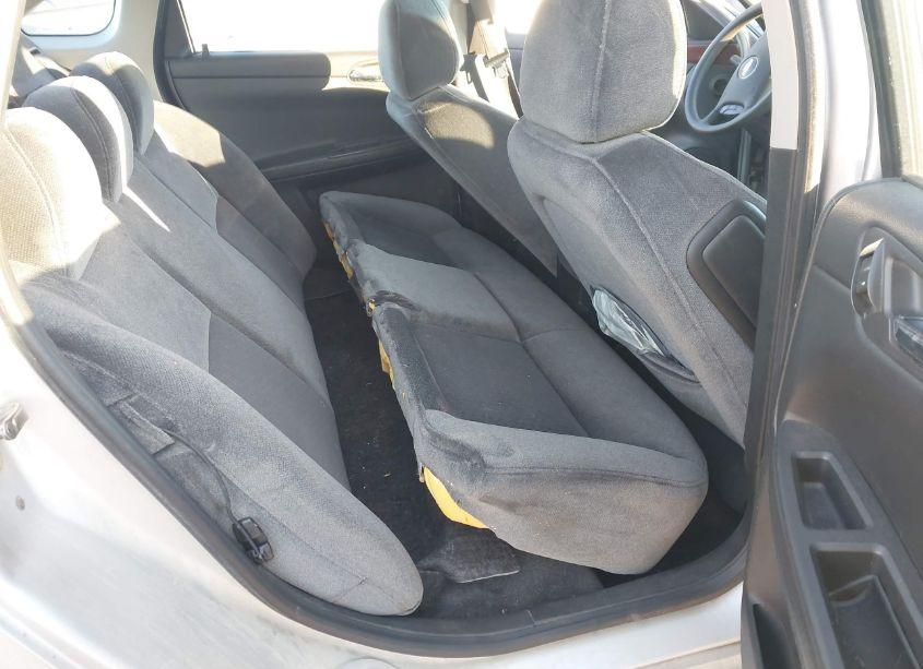 Photo 8 of 2010 Chevrolet Impala LS (VIN 2G1WA5ENXA1196097)