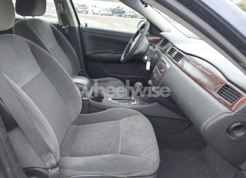 Photo 5 of 2009 Chevrolet Impala LS (VIN 2G1WB57K091229488)