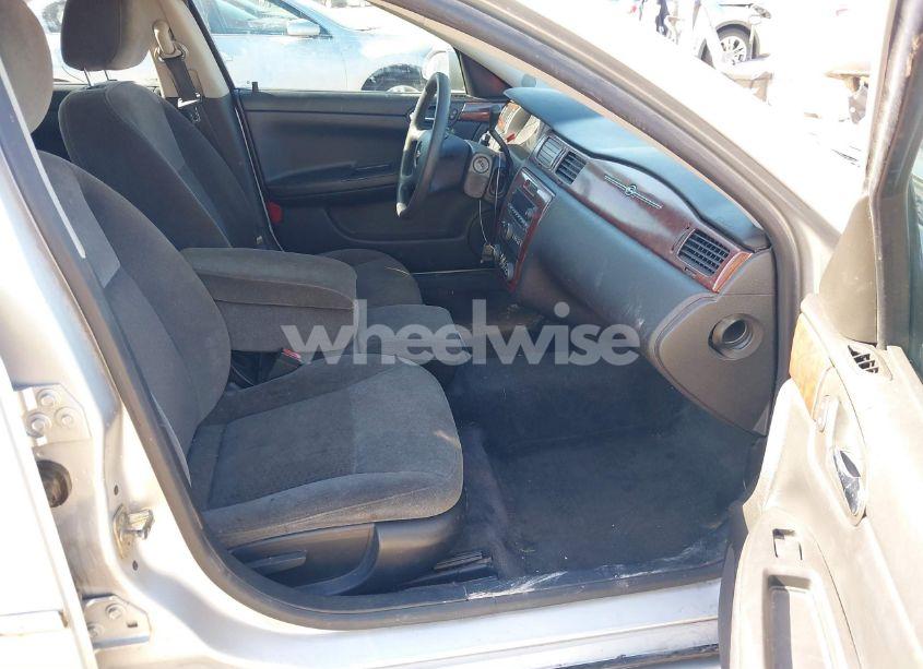 Photo 5 of 2009 Chevrolet Impala LS (VIN 2G1WB57K091234044)