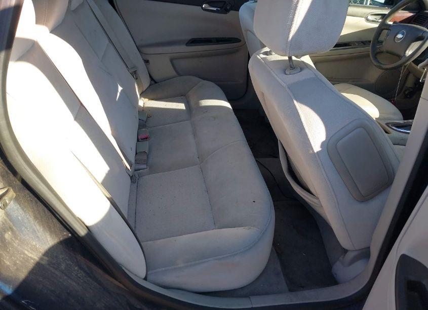 Photo 8 of 2009 Chevrolet Impala LS (VIN 2G1WB57K291176129)