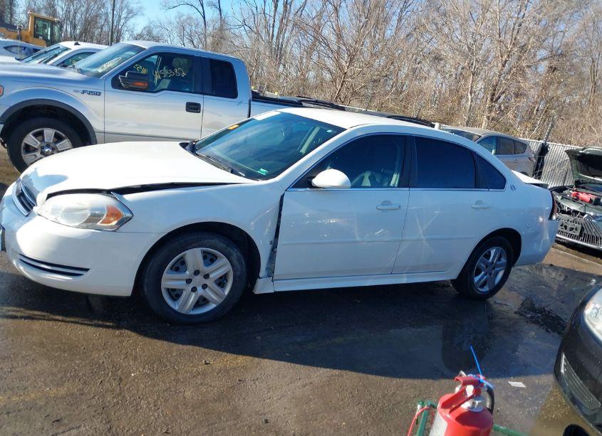 Photo 14 of 2009 Chevrolet Impala LS (VIN 2G1WB57K391107840)