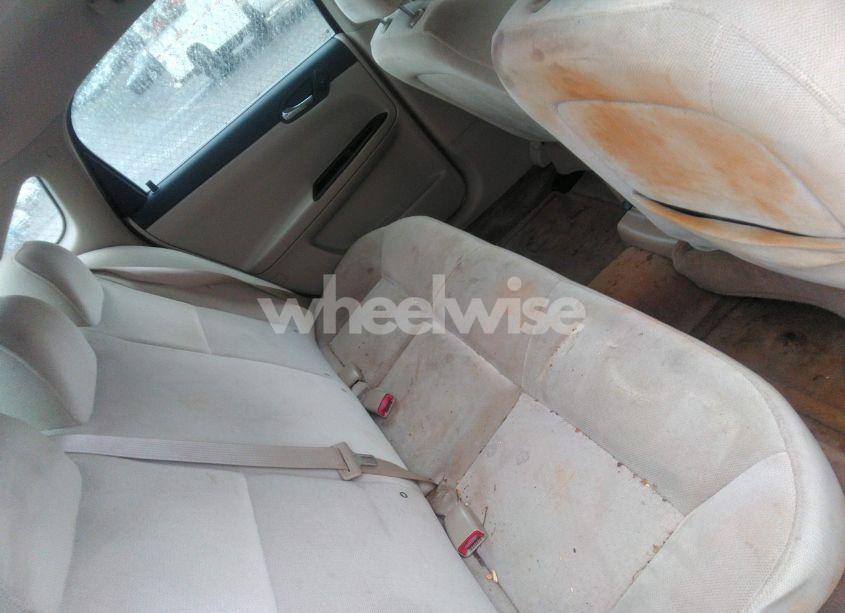 Photo 8 of 2009 Chevrolet Impala LS (VIN 2G1WB57K791109655)