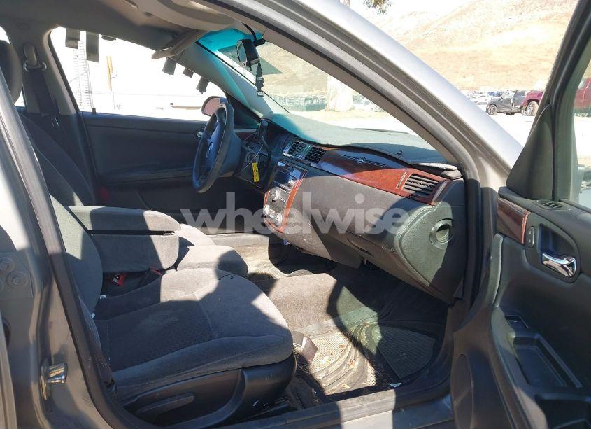 Photo 5 of 2009 Chevrolet Impala LS (VIN 2G1WB57K791212977)