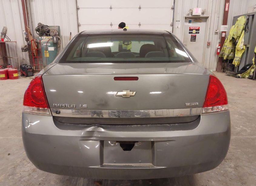 Photo 16 of 2009 Chevrolet Impala LS (VIN 2G1WB57K891275442)