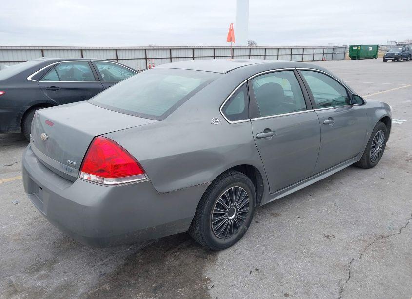 Photo 4 of 2009 Chevrolet Impala LS (VIN 2G1WB57K991152720)