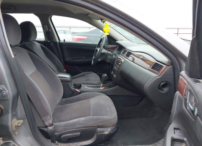 Photo 5 of 2009 Chevrolet Impala LS (VIN 2G1WB57K991152720)