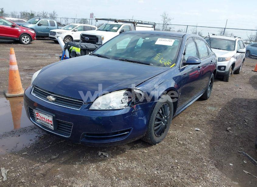 Photo 2 of 2009 Chevrolet Impala LS (VIN 2G1WB57KX91113392)