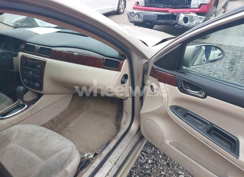 Photo 5 of 2009 Chevrolet Impala LS (VIN 2G1WB57N091221269)