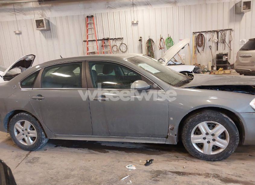 Photo 13 of 2009 Chevrolet Impala LS (VIN 2G1WB57N791102845)