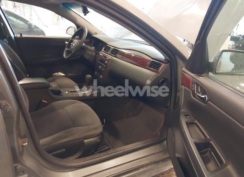 Photo 5 of 2009 Chevrolet Impala LS (VIN 2G1WB57N791102845)