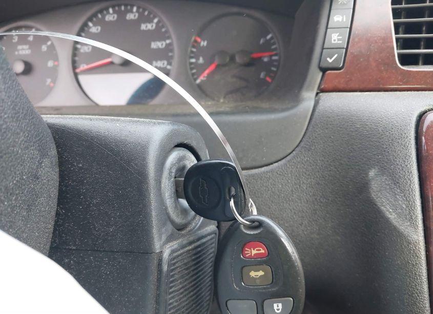 Photo 11 of 2009 Chevrolet Impala LS (VIN 2G1WB57N991284256)