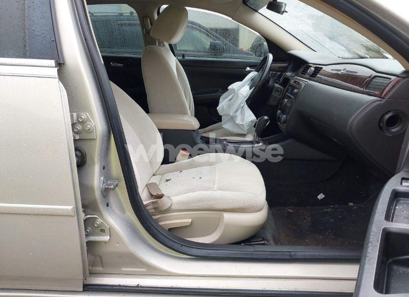 Photo 5 of 2012 Chevrolet Impala LT (VIN 2G1WB5E30C1118586)