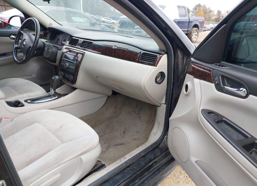 Photo 5 of 2012 Chevrolet Impala LT (VIN 2G1WB5E30C1147344)