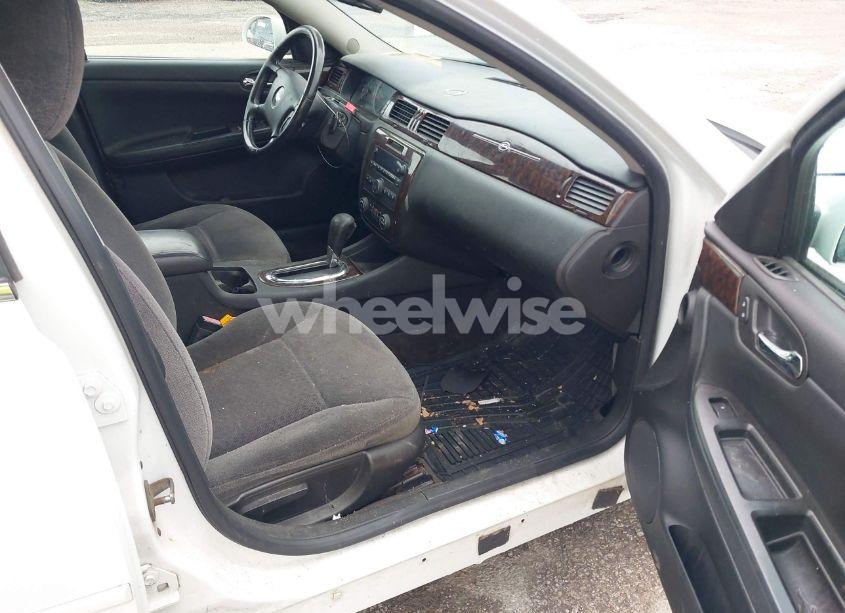 Photo 5 of 2014 Chevrolet Impala LIMITED LT (VIN 2G1WB5E30E1178502)