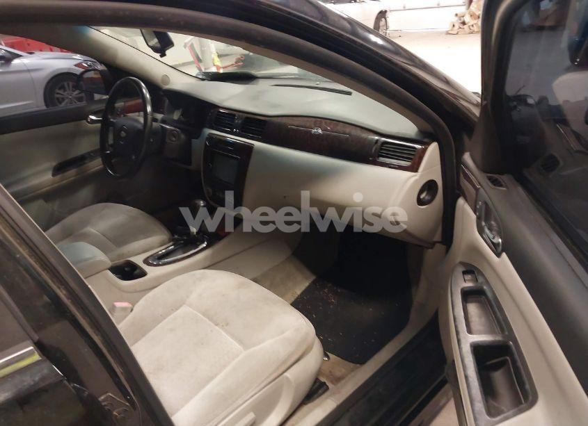 Photo 5 of 2013 Chevrolet Impala LT (VIN 2G1WB5E31D1126049)