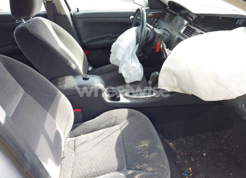 Photo 5 of 2014 Chevrolet Impala LIMITED LT (VIN 2G1WB5E31E1111083)