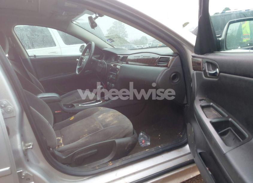 Photo 5 of 2014 Chevrolet Impala LIMITED LT (VIN 2G1WB5E31E1138042)