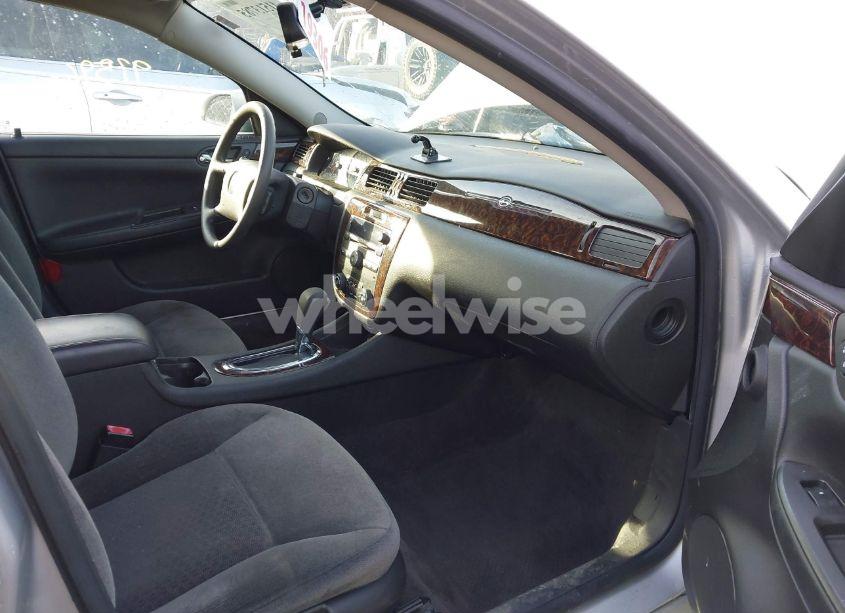 Photo 5 of 2015 Chevrolet Impala LIMITED LT (VIN 2G1WB5E31F1113045)